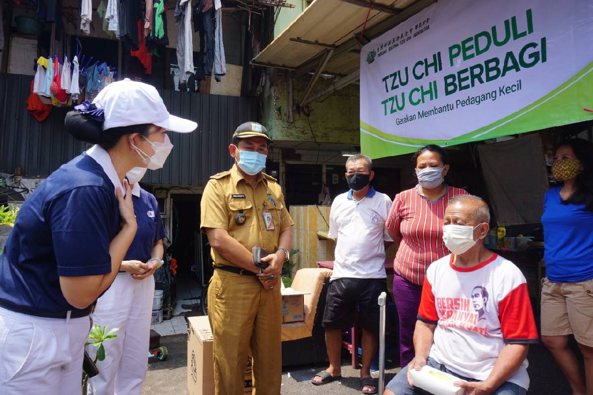 Berkah Bulan Tujuh Penuh Berkah untuk Para Pedagang Kecil 