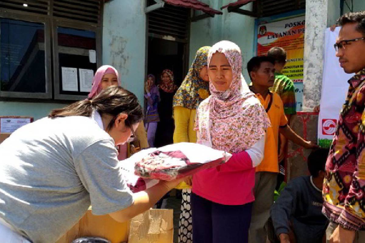 Bersumbangsih bagi Korban Tsunami di Desa Tarahan, Lampung Selatan