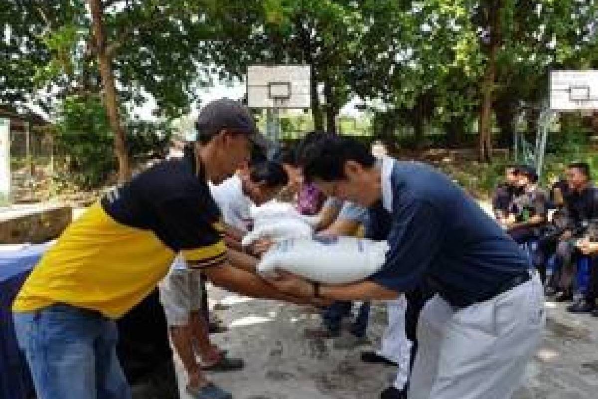 Memupuk Cinta Kasih melalui Paket Lebaran