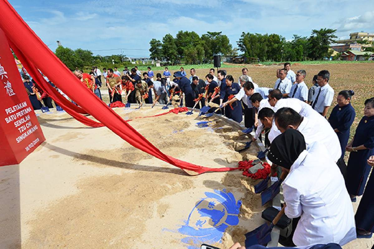 Peletakan Batu Pertama Sekolah Tzu Chi Singkawang