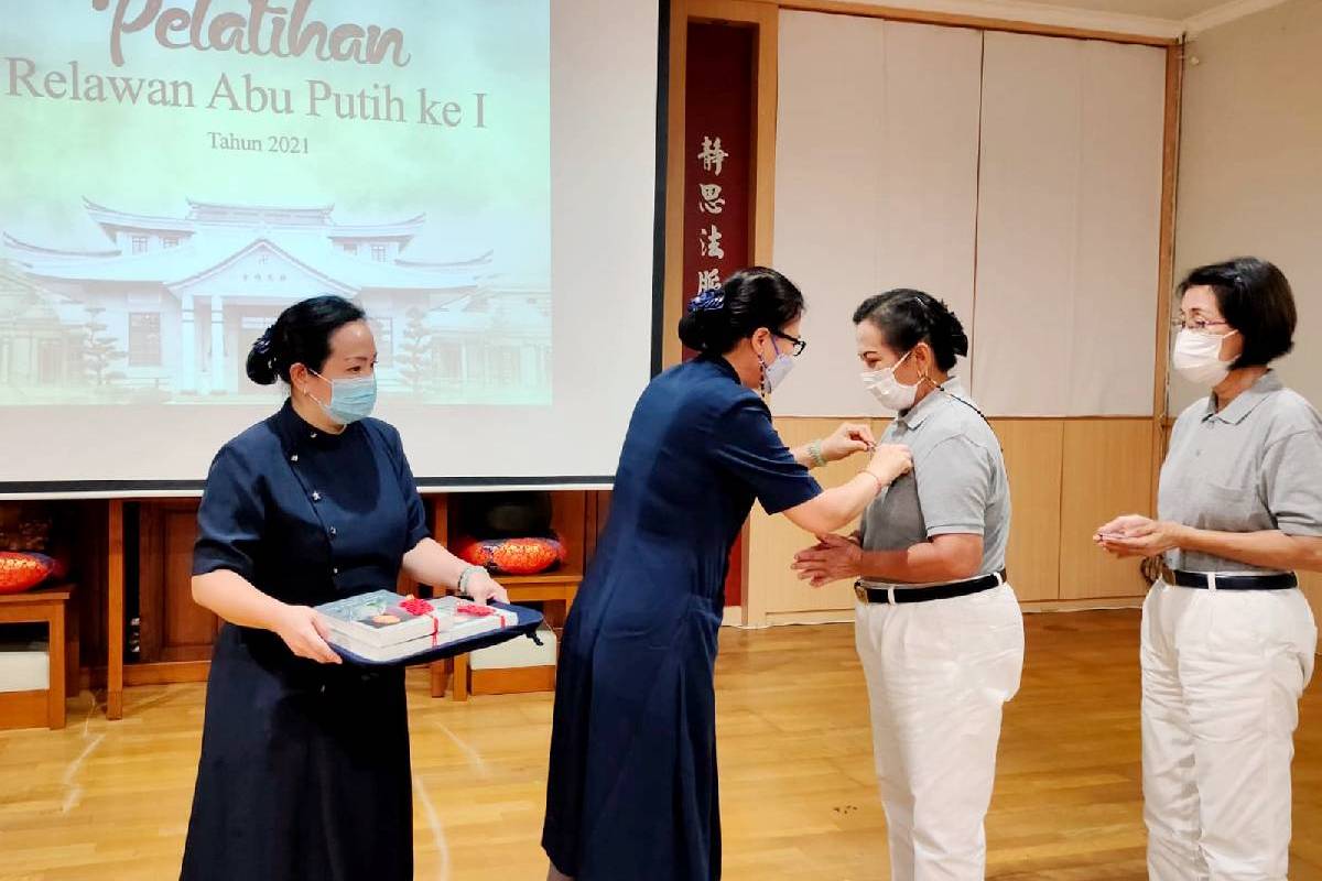 Bertambahnya Barisan Panjang Bodhisatwa Tzu Chi Surabaya