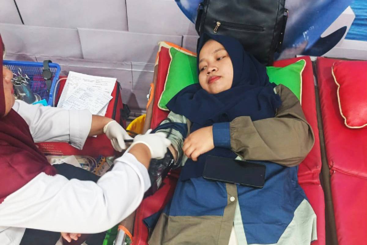 Setetes Darah, Sejuta Harapan di Lotte Mart Taman Surya