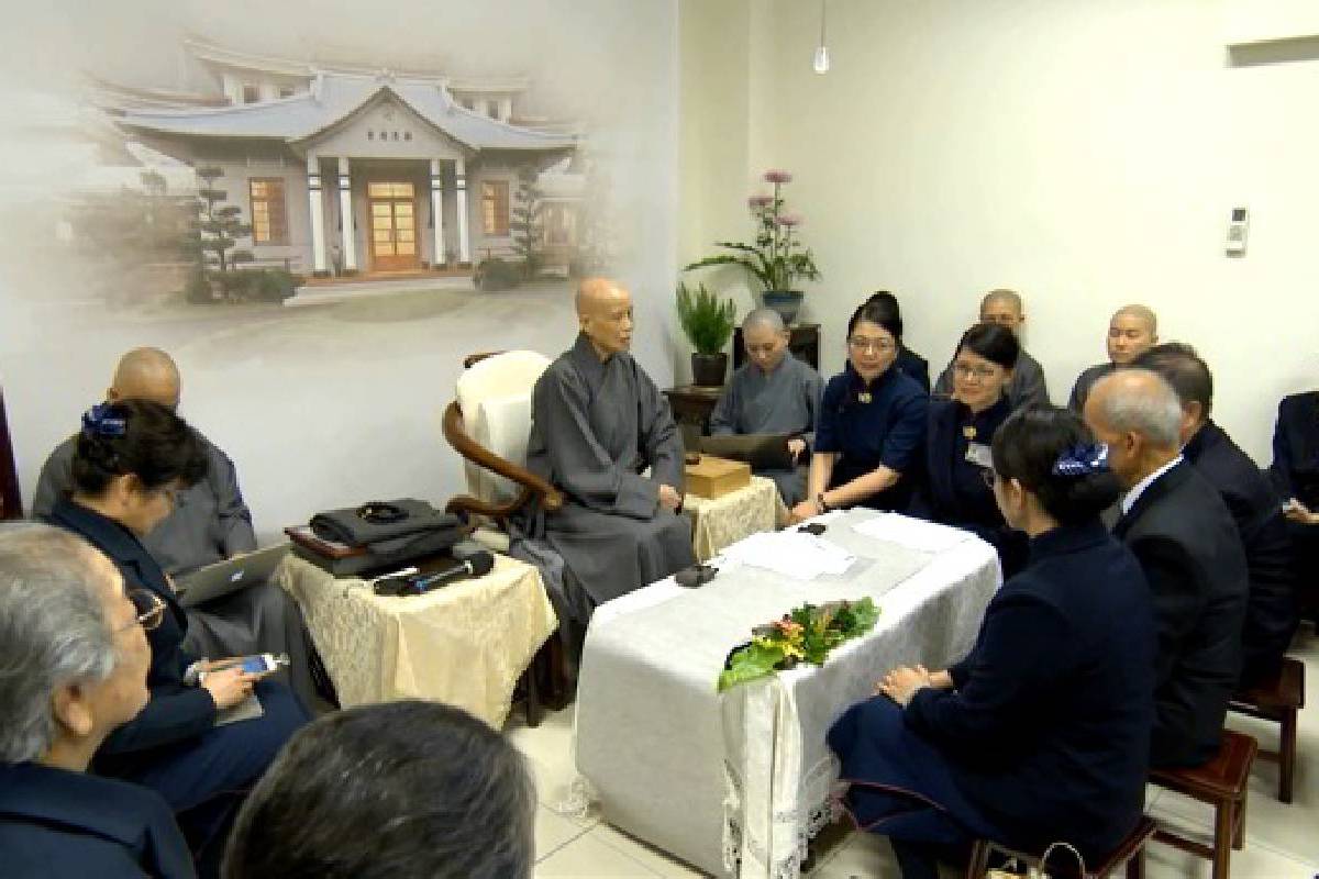 Ceramah Master Cheng Yen: Mengenang Berbagai Kisah Perjalanan Bodhisatwa