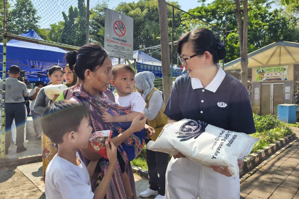 Cinta Kasih yang Mengalir di Pademangan Barat