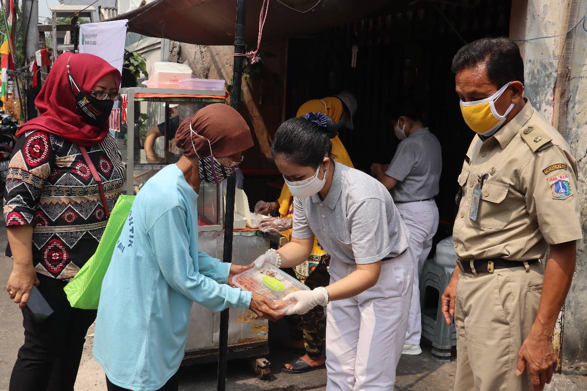 Nasi Kotak Vegetarian yang Penuh Cinta Kasih di Dalamnya