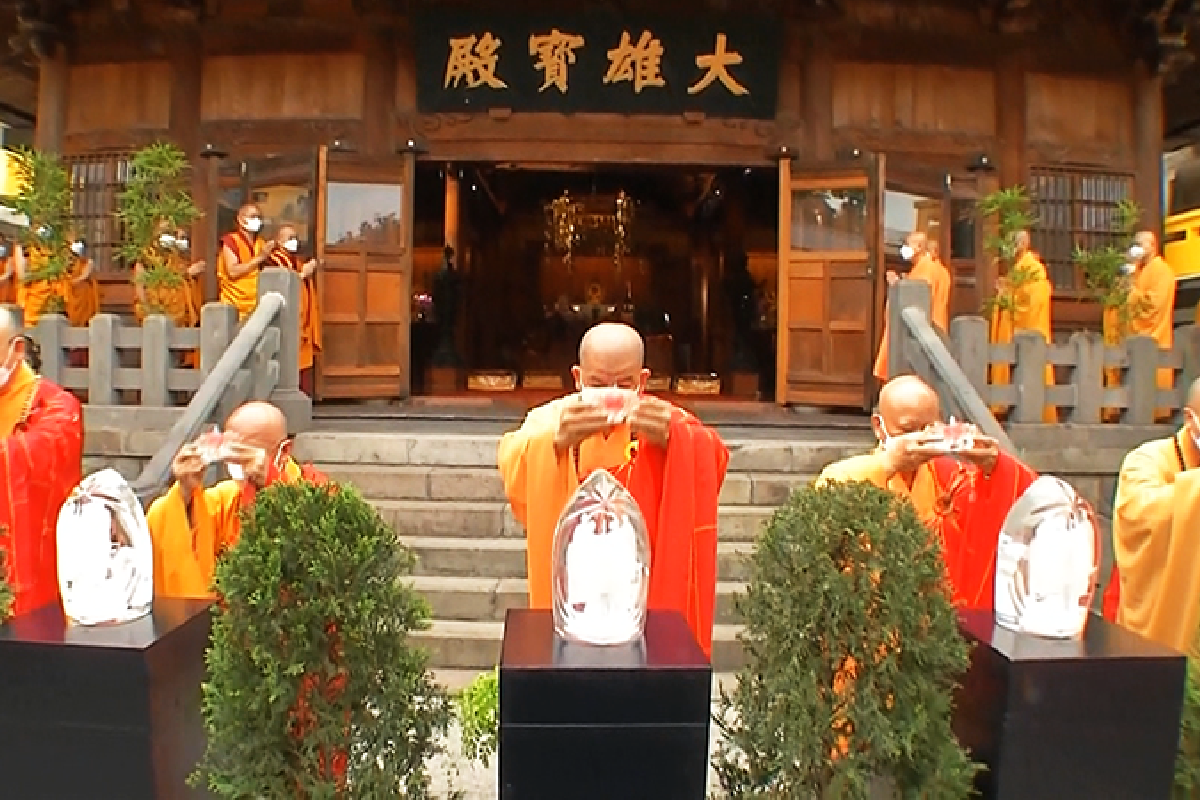 Ceramah Master Cheng Yen: Membalas Budi Buddha dengan Menapaki Jalan Agung