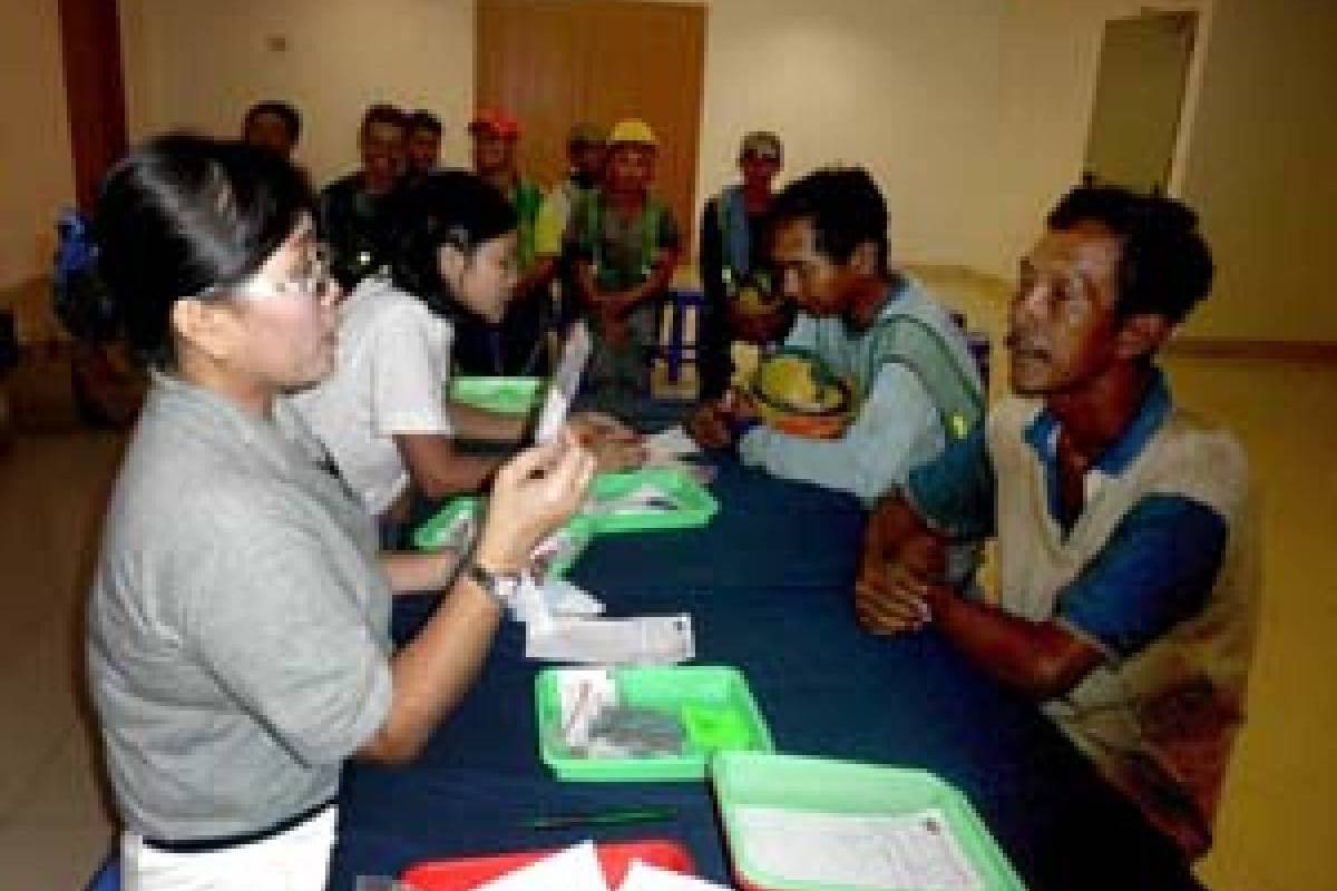 Menebarkan Cinta Kasih untuk Seniman Bangunan