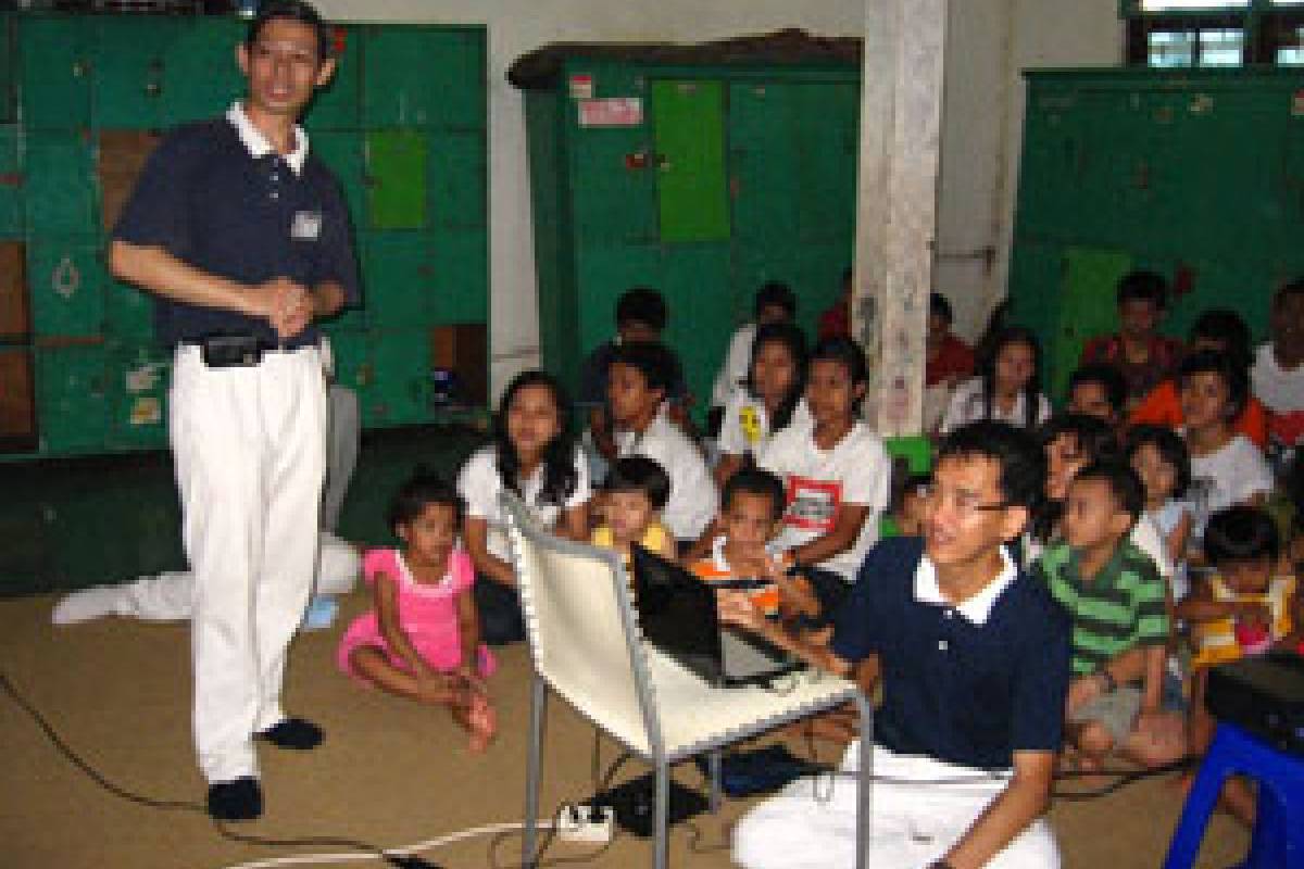 Sosialisasi dan Pembagian Beras Cinta Kasih 