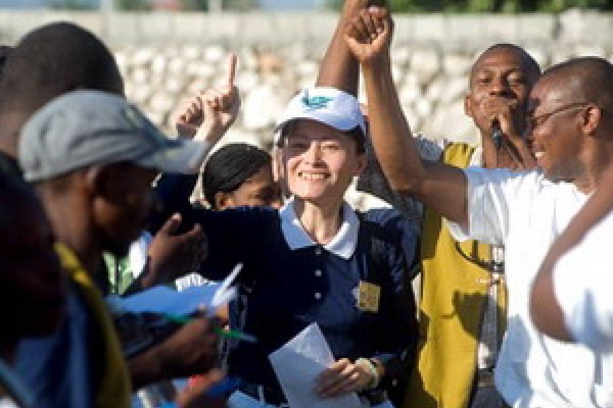 Internasional : Menggerakkan Bantuan di Haiti