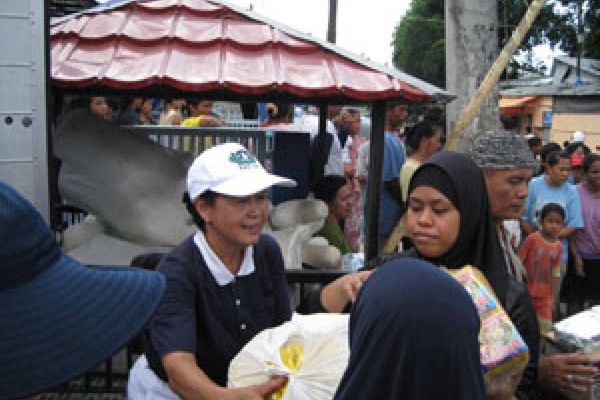 Membantu Meringankan Beban