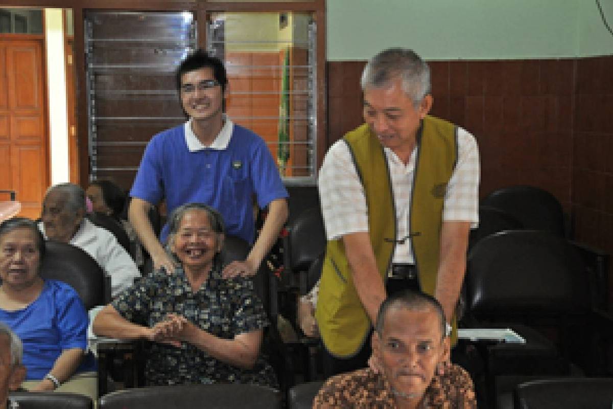 Memanfaatkan Waktu Luang Untuk Berbagi