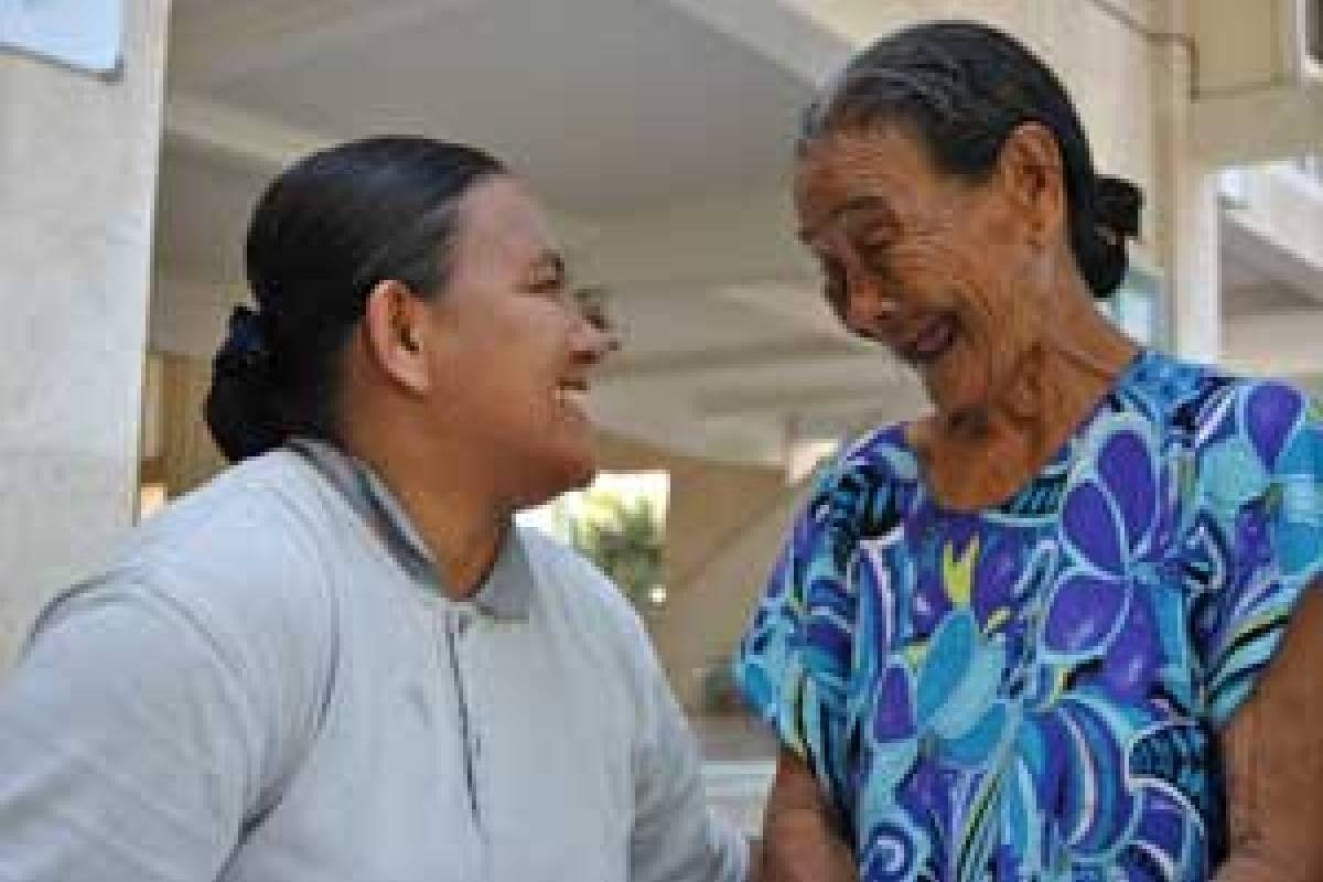 Rumah Mungil untuk Nenek Amlah (Bag. 1)