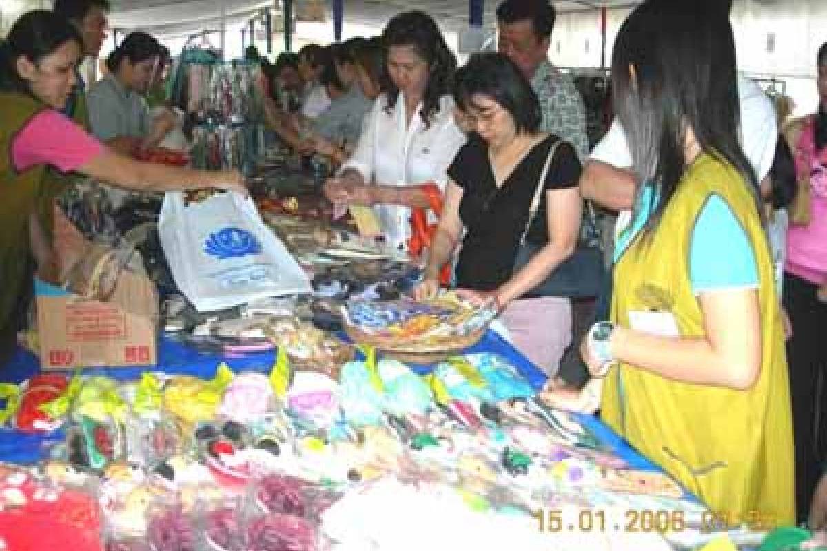 Bazaar Amal Tzu Chi Medan