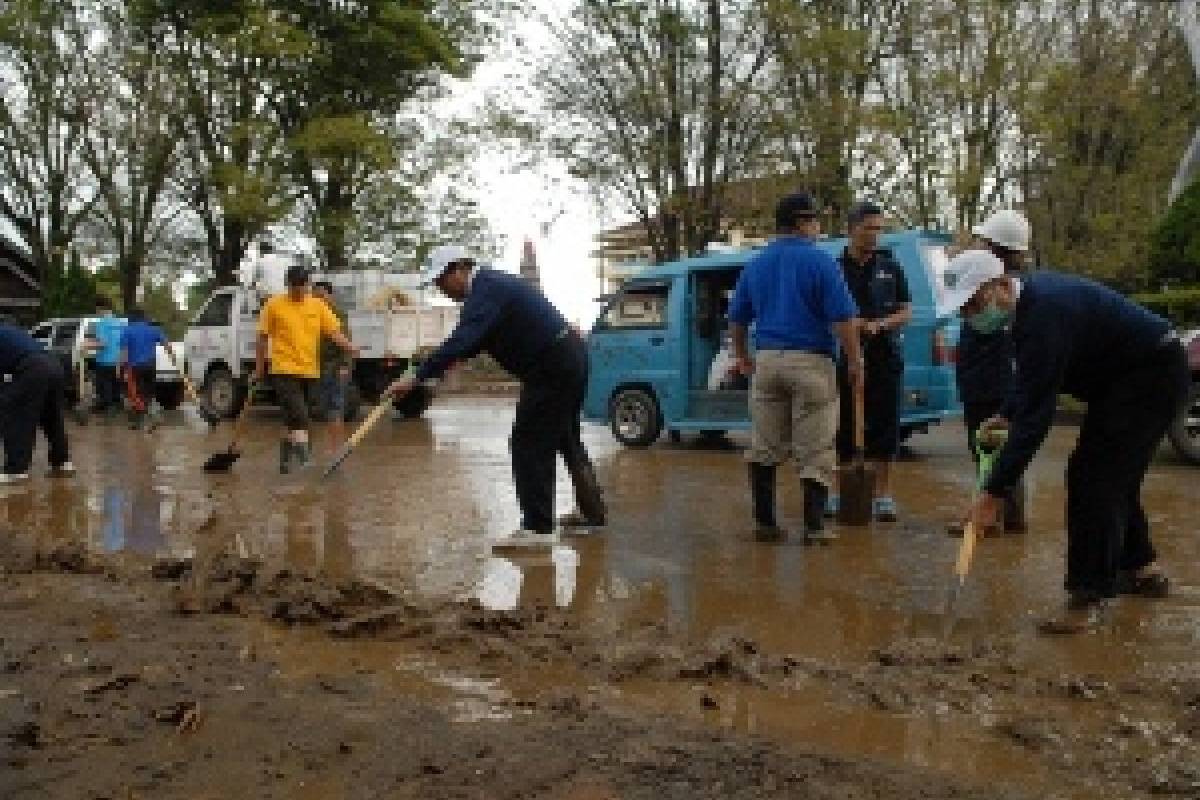 Banjir Manado: Bergerak Memberi Bantuan