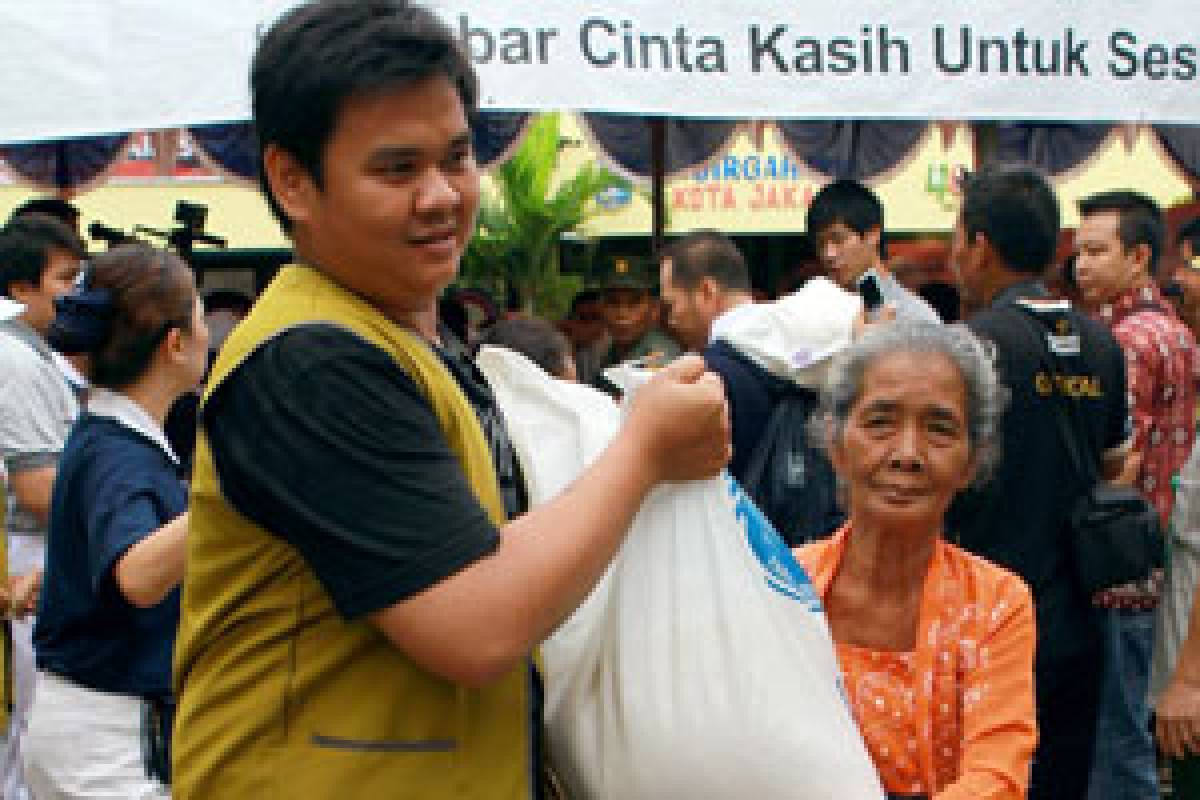 Beras Cinta Kasih untuk Kali Anyar