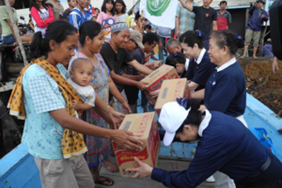 Banjir Jakarta: Membantu Sesama