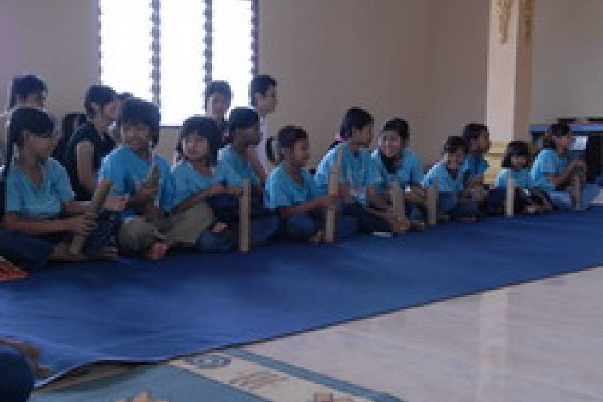 Kumpulkan Cintamu Dalam Celengan Bambu 