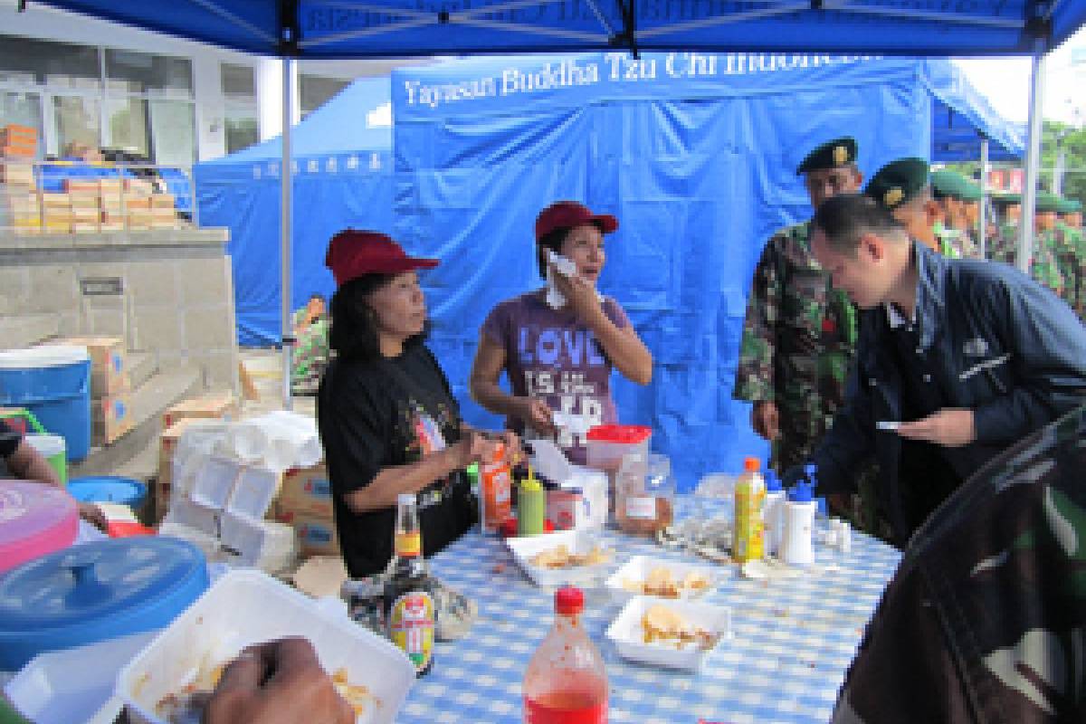 Banjir Jakarta: Cinta Kasih dari Delapan Penjuru