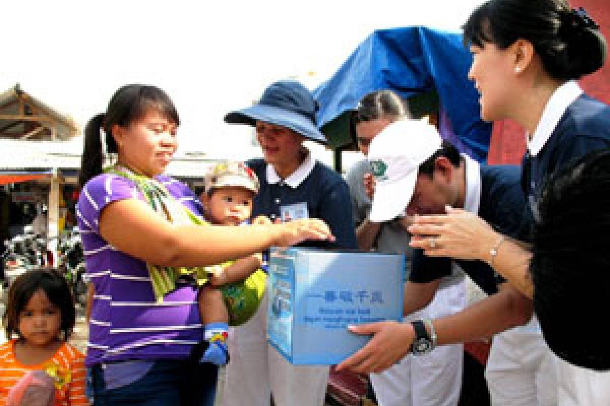 Untaian Cinta Kasih Universal