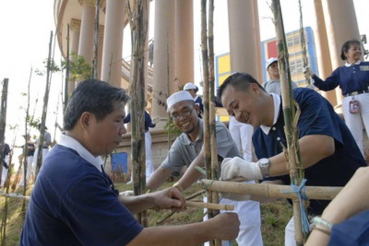 Memperkenalkan Jalinan Kasih Walaupun Tanpa Hubungan Darah