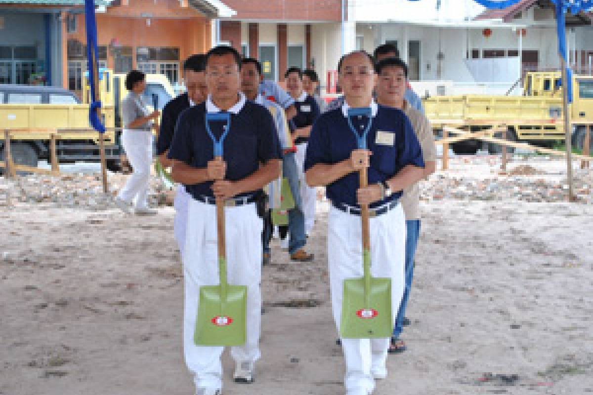 Cinta Kasih yang Terus Bersemi di Padang