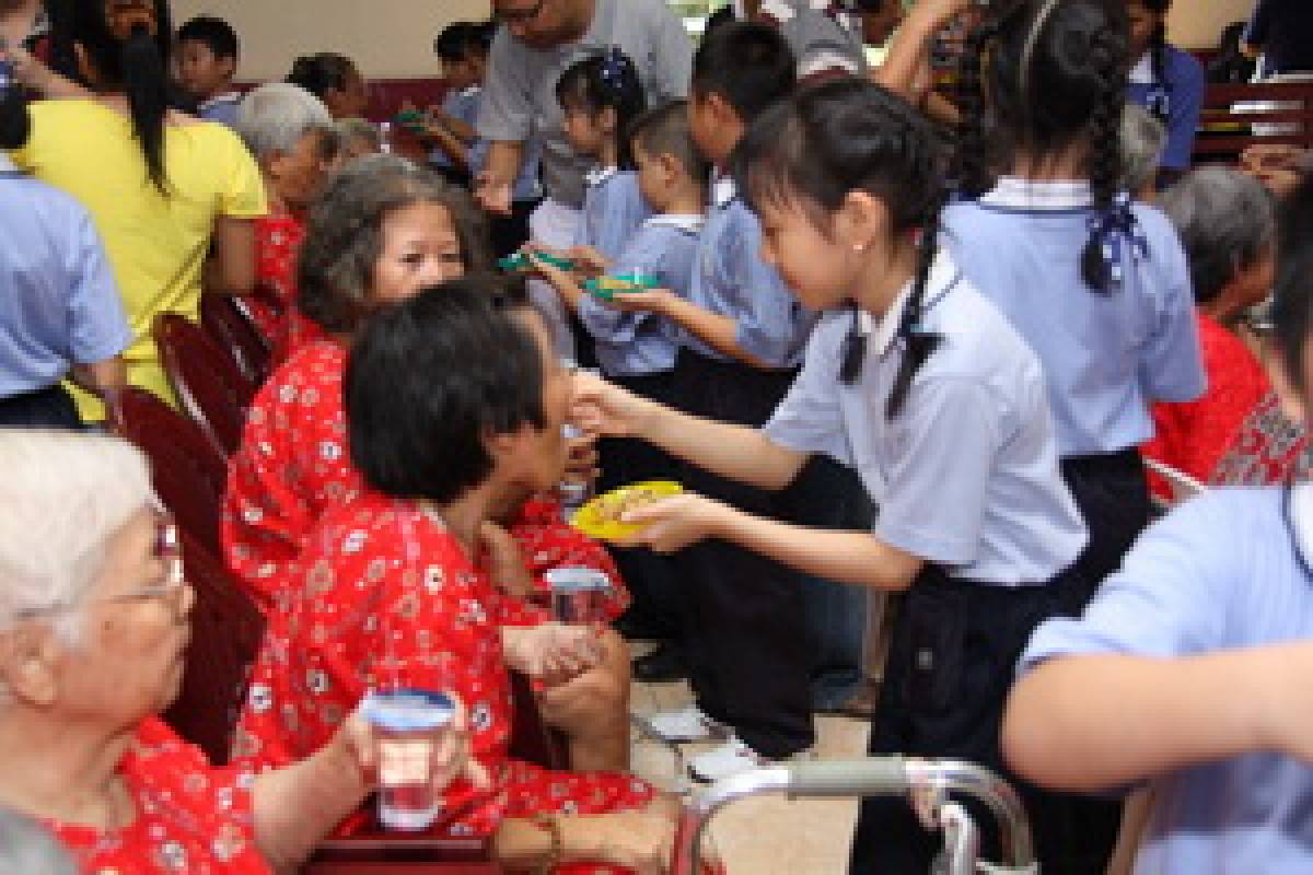 Melatih Cinta Kasih Sejak Dini