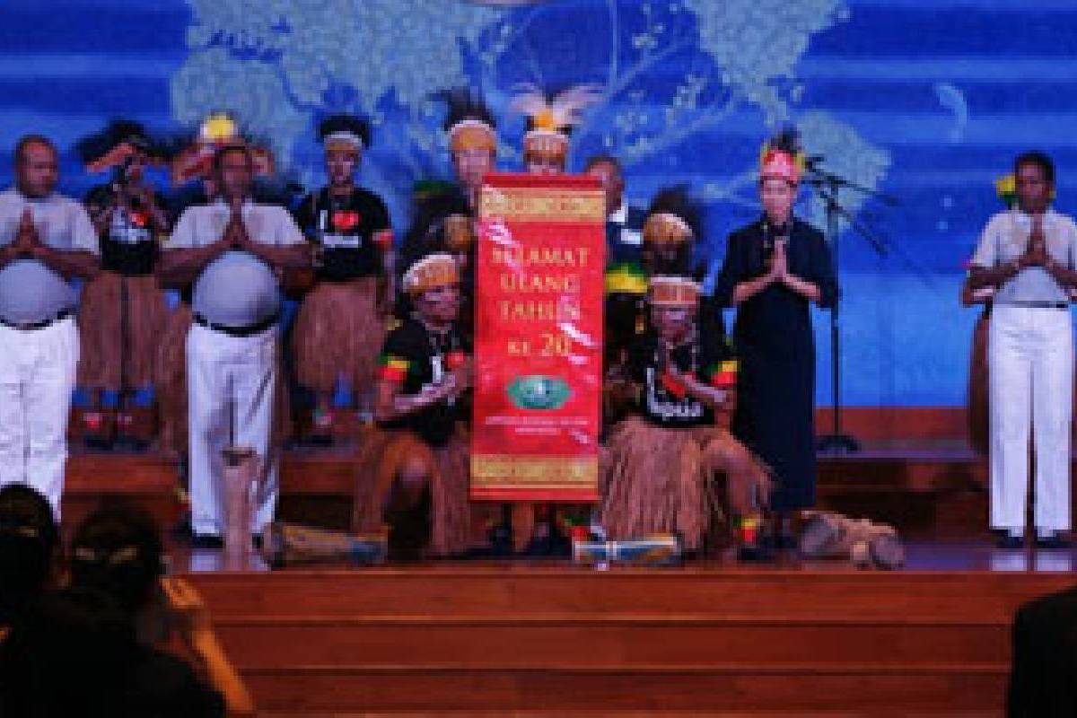 20 Tahun Tzu Chi Indonesia: Tzu Chi Papua dalam Sendra Tari