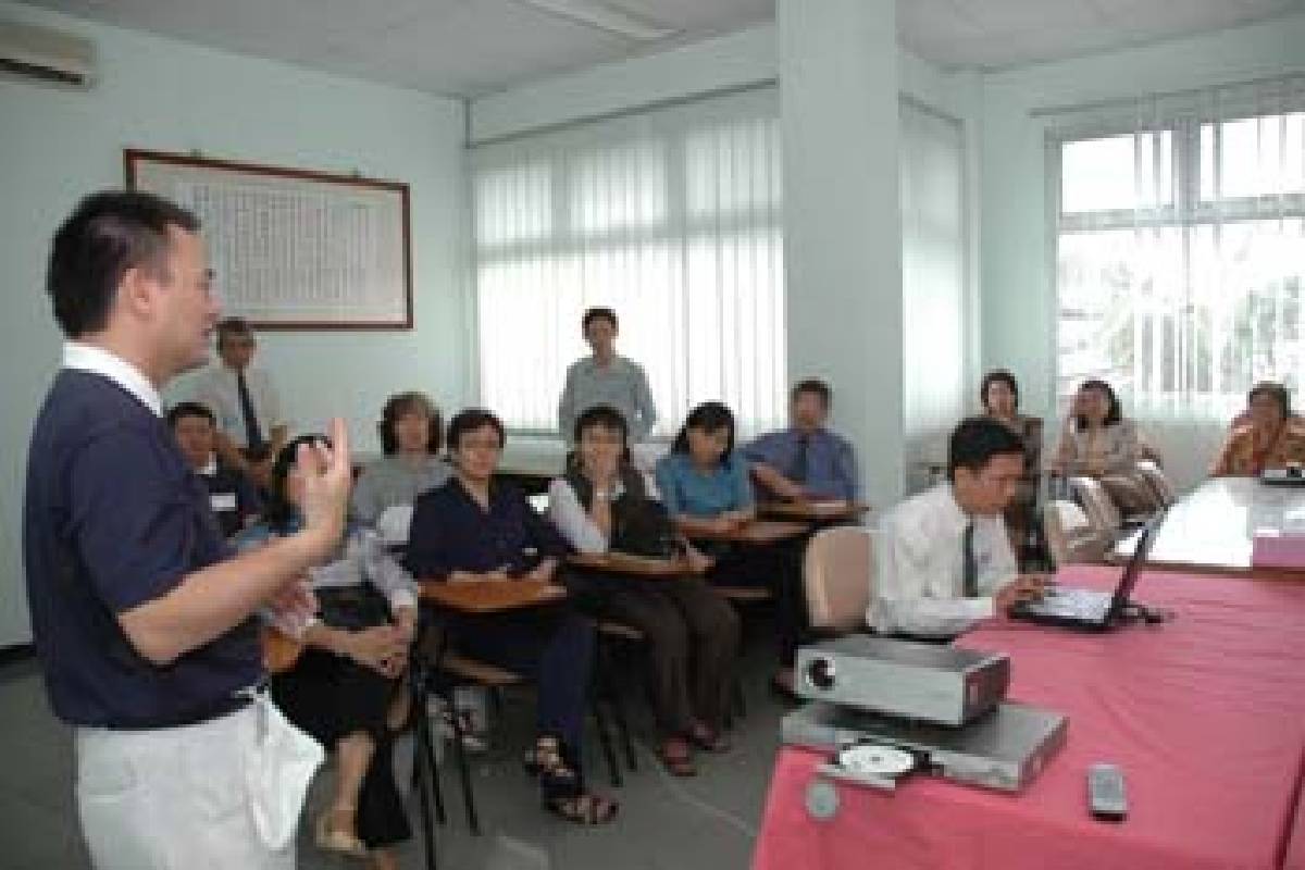 Kunjungan Rektor UNIKA Atmajaya ke Poliklinik Cinta Kasih Cengkareng