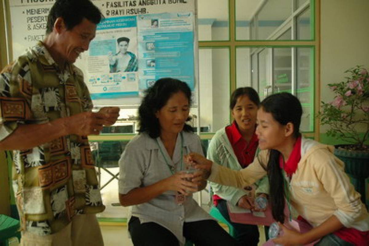 Benih Cinta Kasih Bersemai di Keluarga Jong Thian Kong