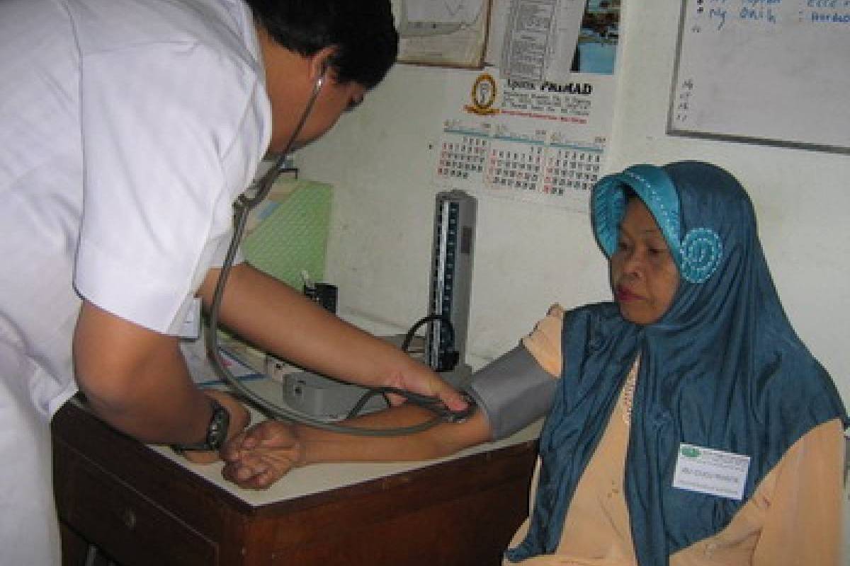 Pasukan Biru Putih Hadir di RS Dustira