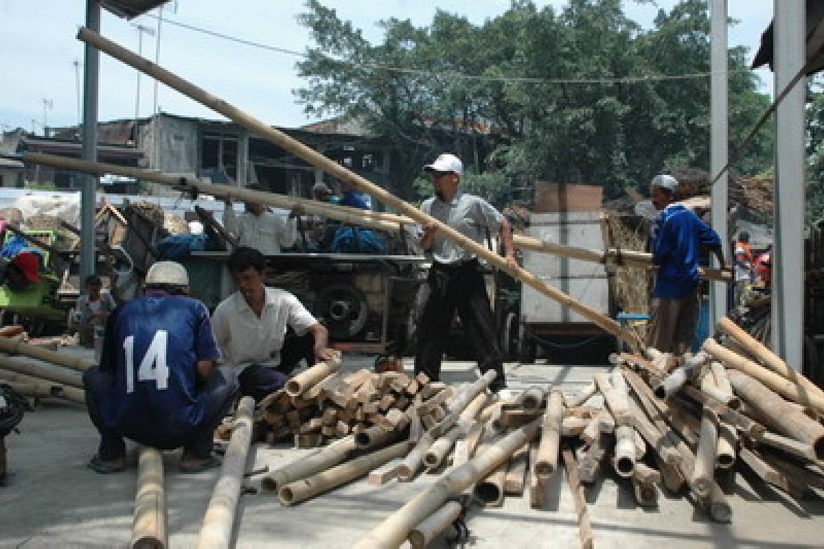 Memberikan Kail, Memberi Nafkah Kehidupan