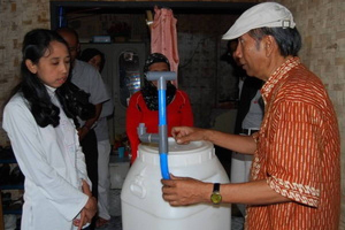 Melestarikan Lingkungan dengan Limbah Plastik