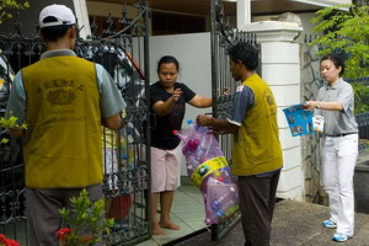 Dari Pintu ke Pintu Melatih Diri 